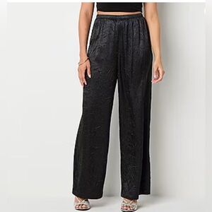BOLD elements Textured Black Women's Trousers